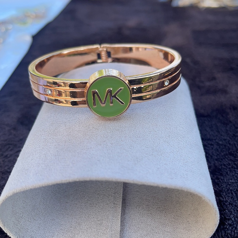 Nice bracelet - Picture 2 of 2